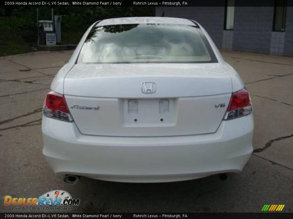 2009 Honda Accord EX-L V6 Sedan White Diamond Pearl / Ivory Photo #3