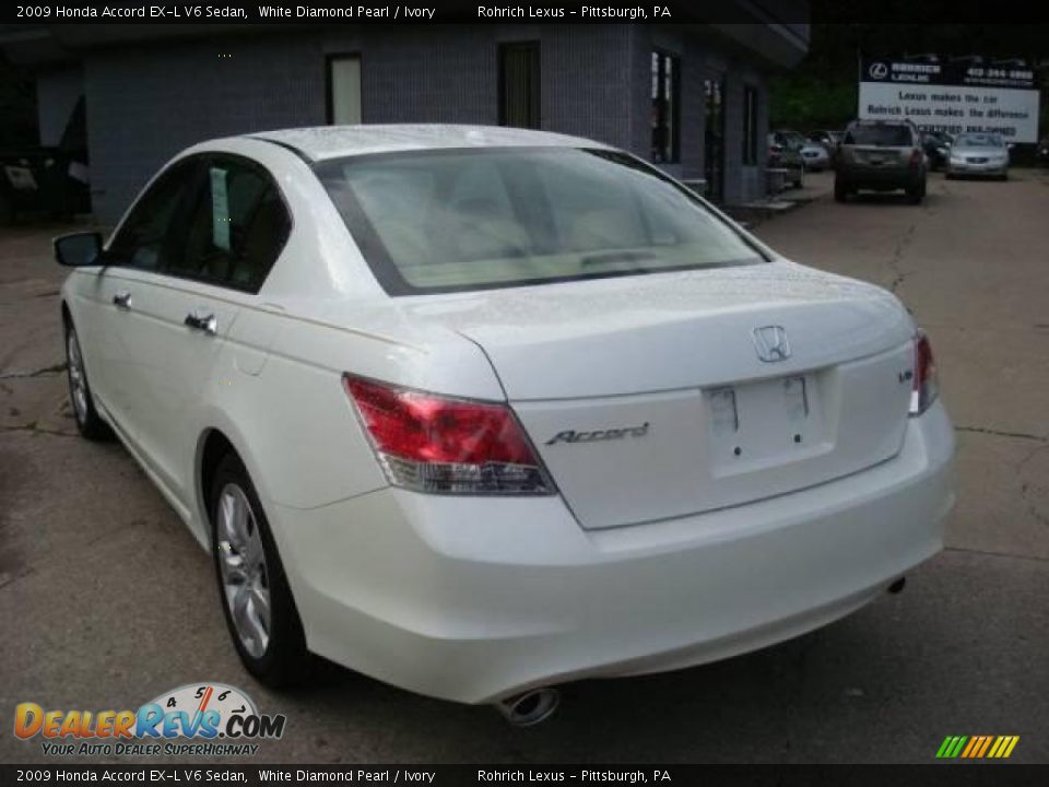 2009 Honda Accord EX-L V6 Sedan White Diamond Pearl / Ivory Photo #4