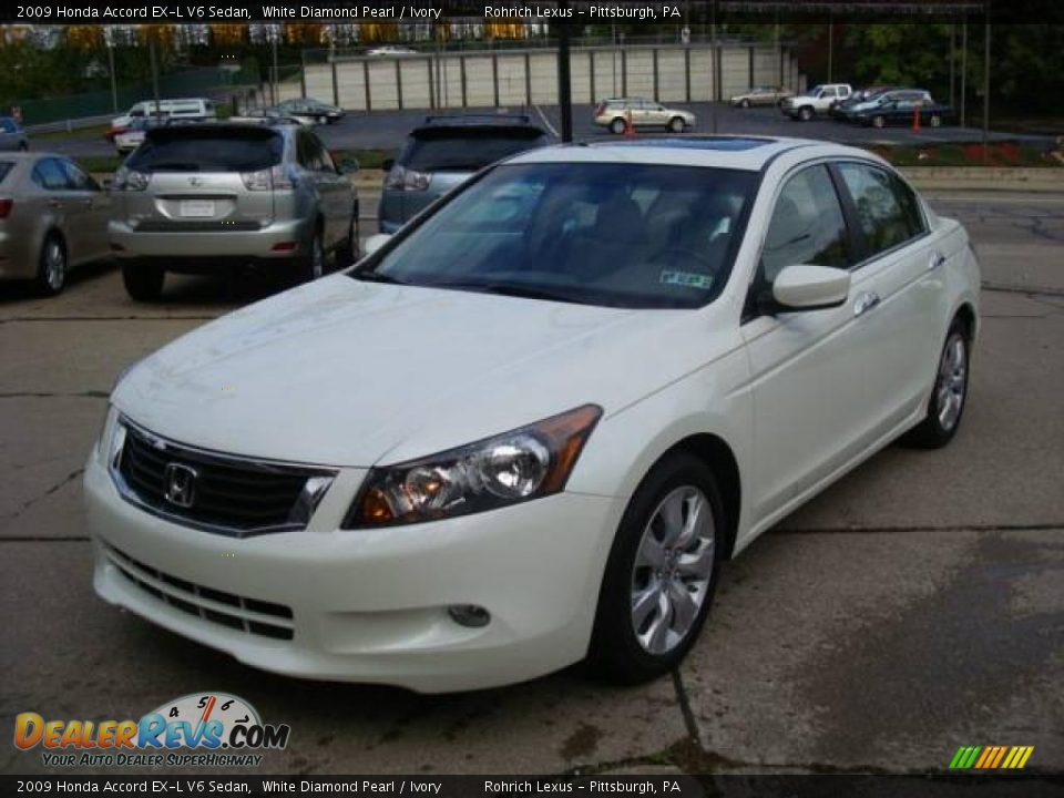 2009 Honda Accord EX-L V6 Sedan White Diamond Pearl / Ivory Photo #5