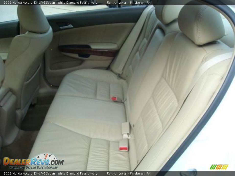 2009 Honda Accord EX-L V6 Sedan White Diamond Pearl / Ivory Photo #9