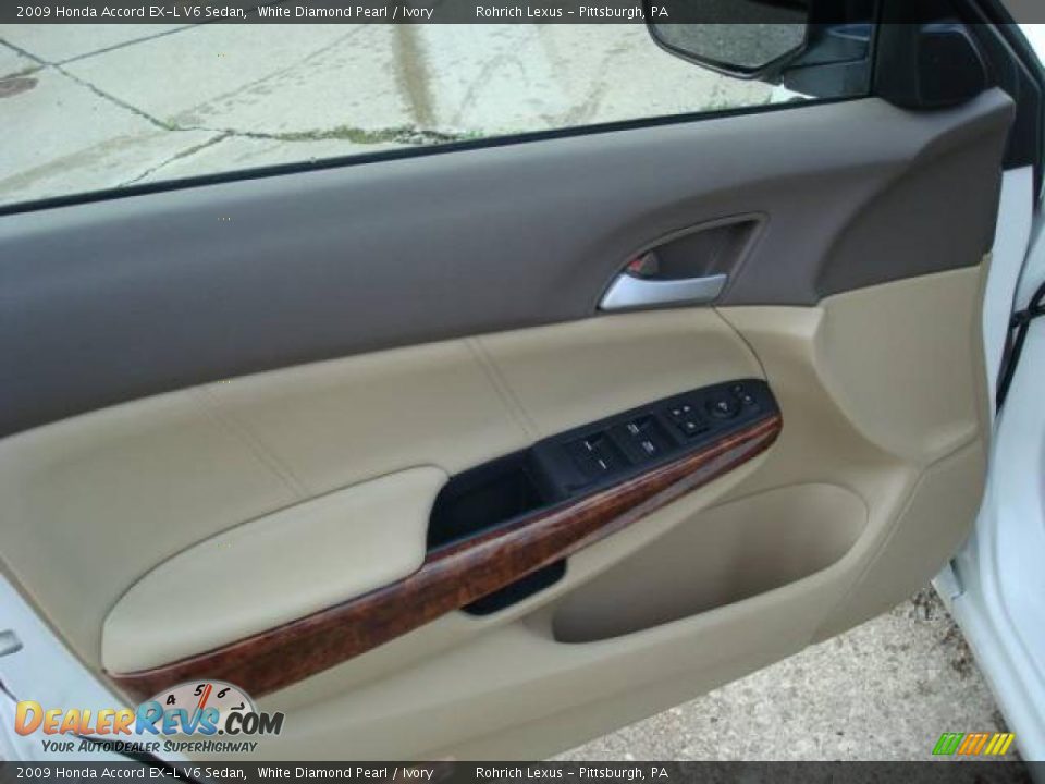 2009 Honda Accord EX-L V6 Sedan White Diamond Pearl / Ivory Photo #11