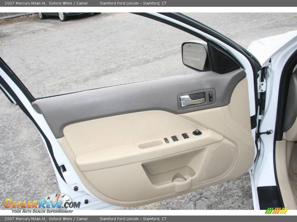2007 Mercury Milan I4 Oxford White / Camel Photo #12