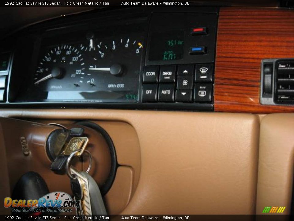 1992 Cadillac Seville STS Sedan Polo Green Metallic / Tan Photo #16