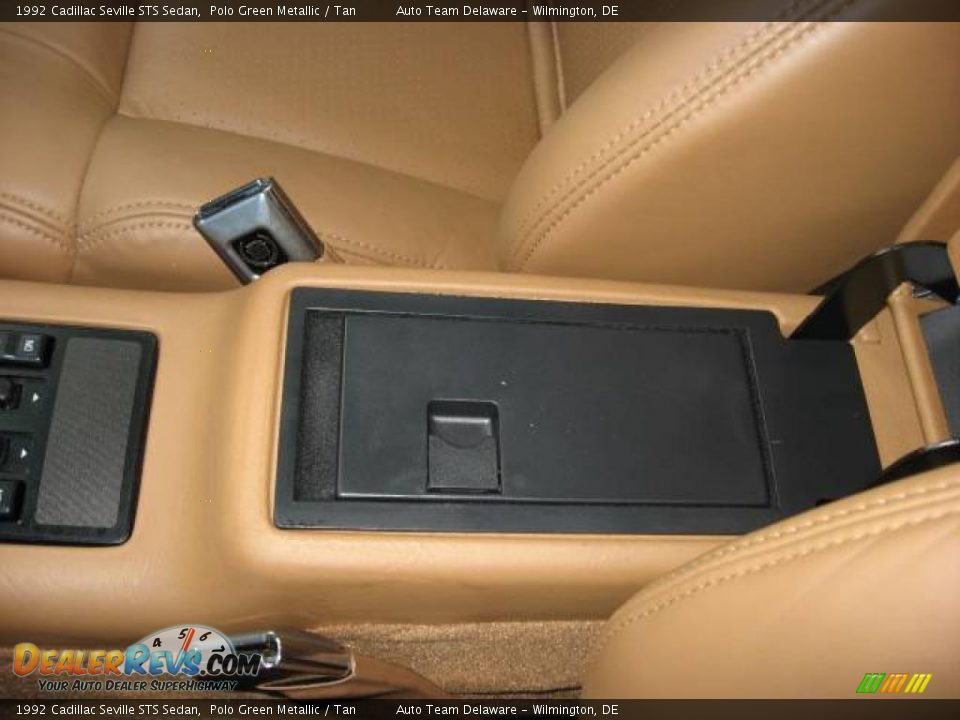 1992 Cadillac Seville STS Sedan Polo Green Metallic / Tan Photo #25
