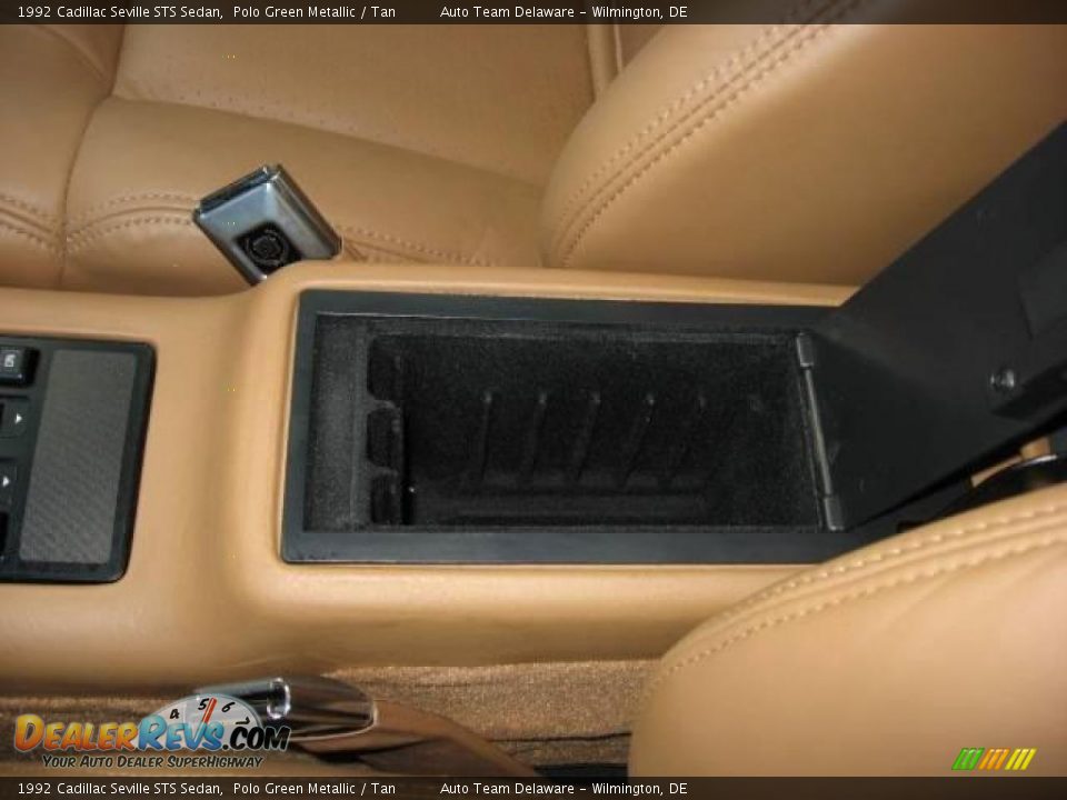 1992 Cadillac Seville STS Sedan Polo Green Metallic / Tan Photo #26
