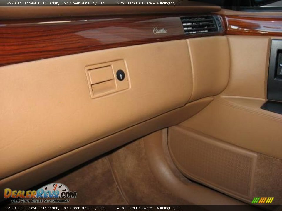1992 Cadillac Seville STS Sedan Polo Green Metallic / Tan Photo #27