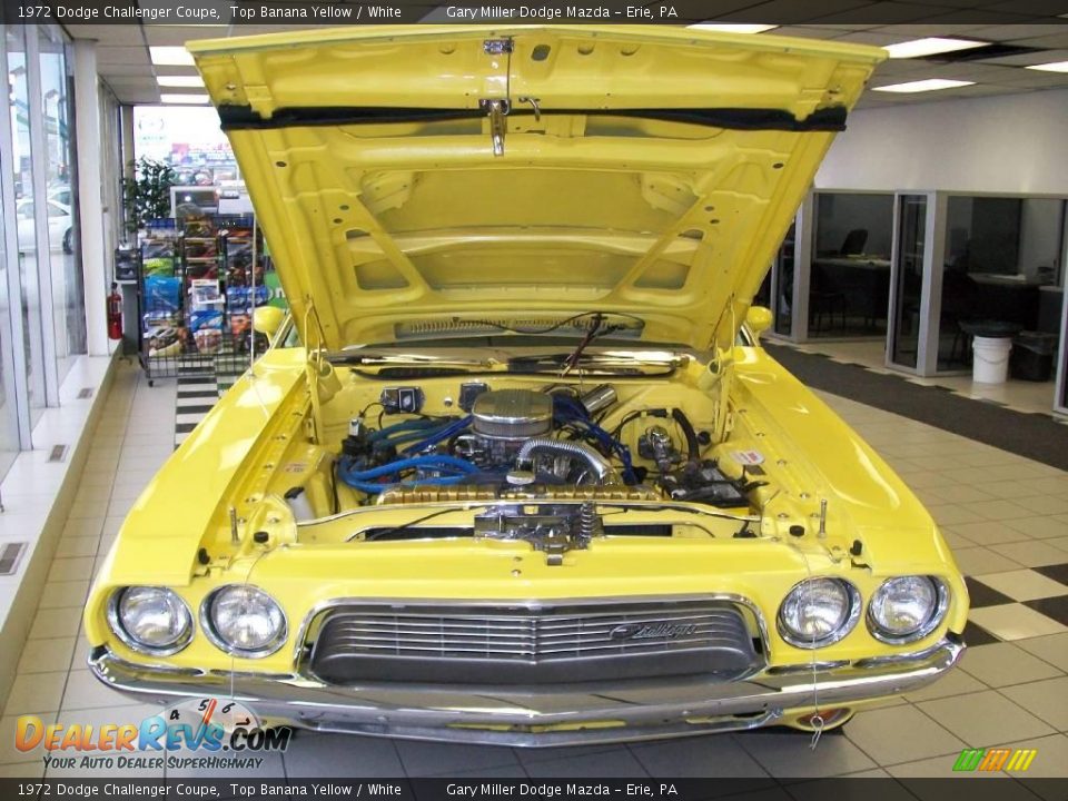 1972 Dodge Challenger Coupe Top Banana Yellow / White Photo #7