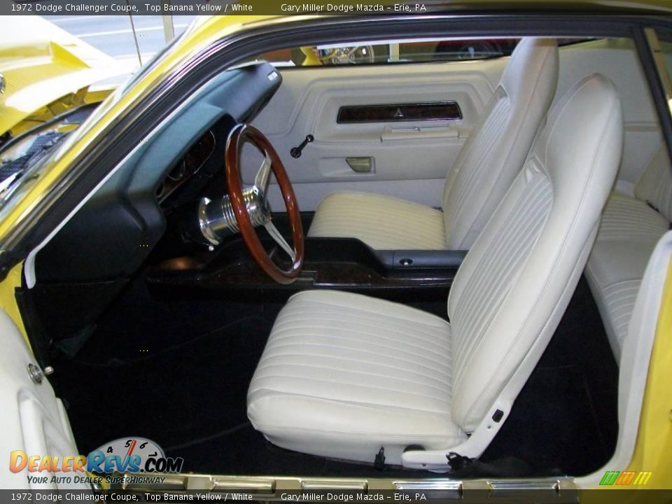 White Interior - 1972 Dodge Challenger Coupe Photo #11