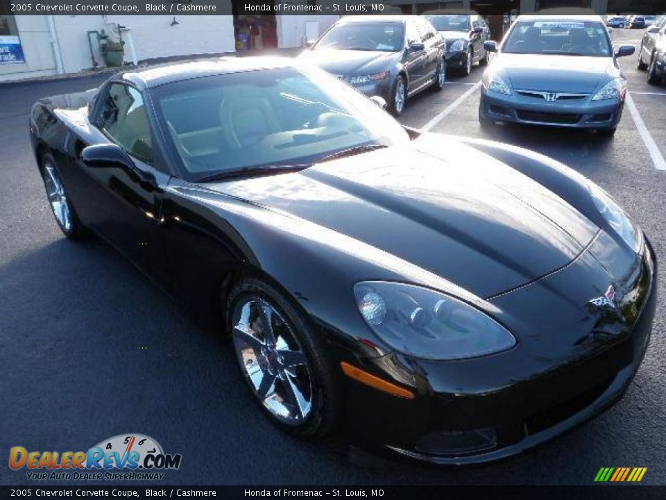 2005 Chevrolet Corvette Coupe Black / Cashmere Photo #7