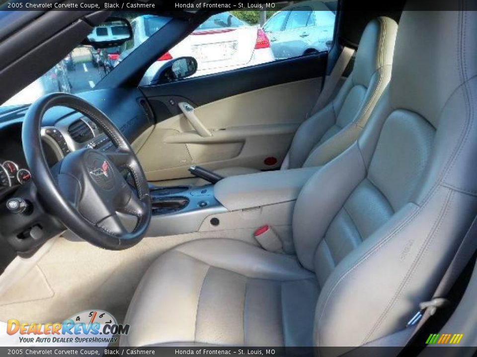 2005 Chevrolet Corvette Coupe Black / Cashmere Photo #10
