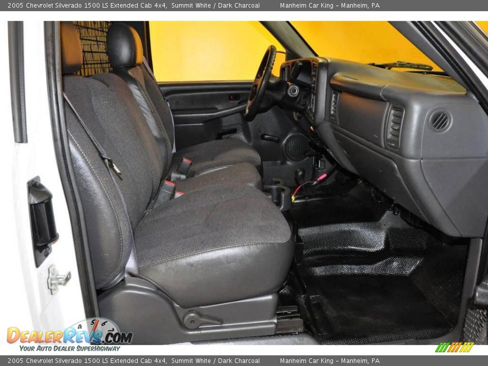 2005 Chevrolet Silverado 1500 LS Extended Cab 4x4 Summit White / Dark Charcoal Photo #13