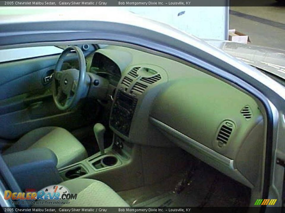 2005 Chevrolet Malibu Sedan Galaxy Silver Metallic / Gray Photo #7