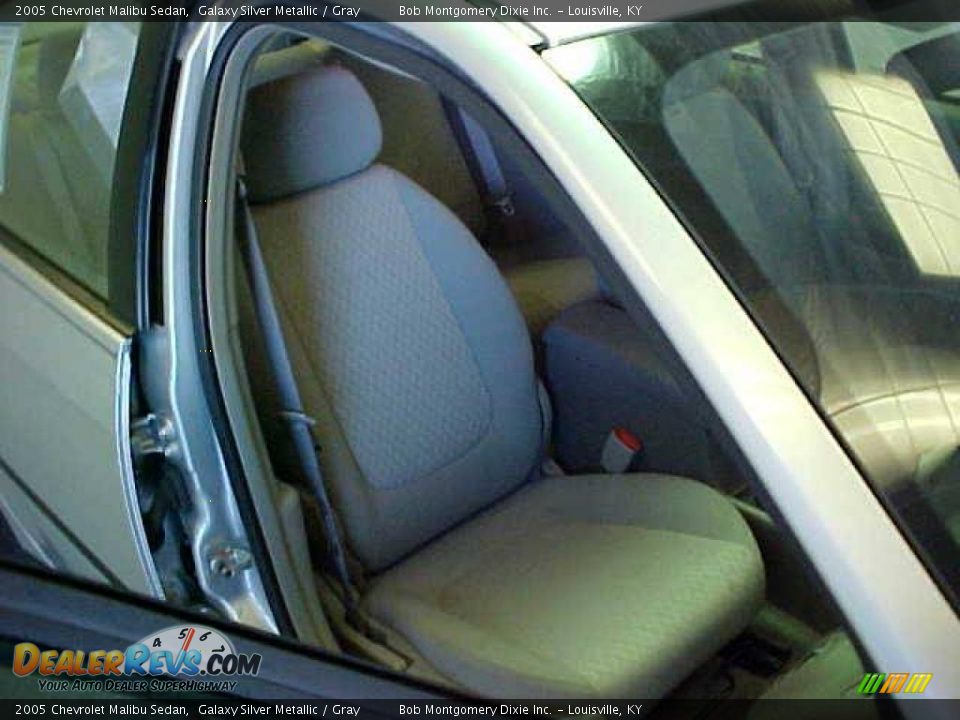 2005 Chevrolet Malibu Sedan Galaxy Silver Metallic / Gray Photo #8