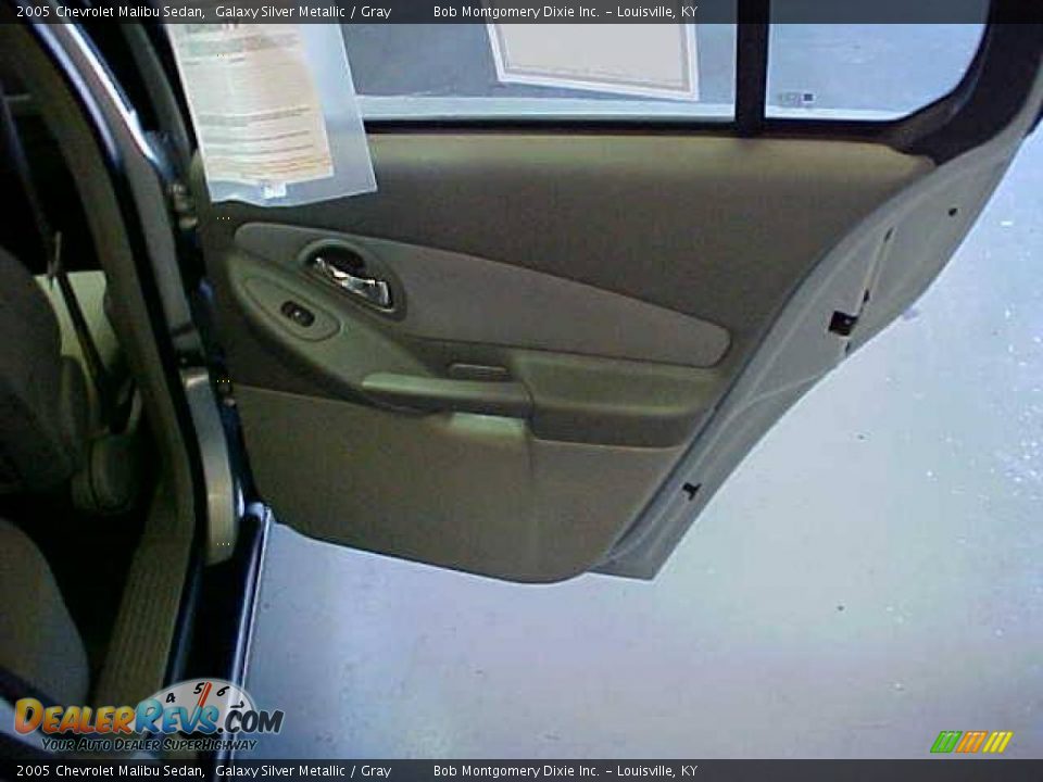 2005 Chevrolet Malibu Sedan Galaxy Silver Metallic / Gray Photo #9