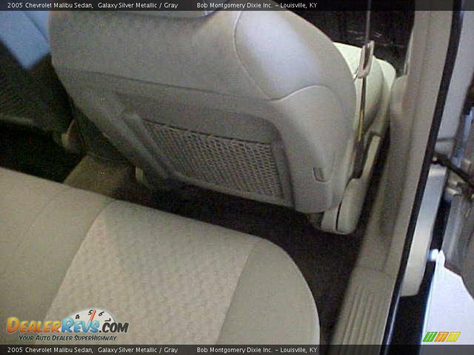 2005 Chevrolet Malibu Sedan Galaxy Silver Metallic / Gray Photo #10