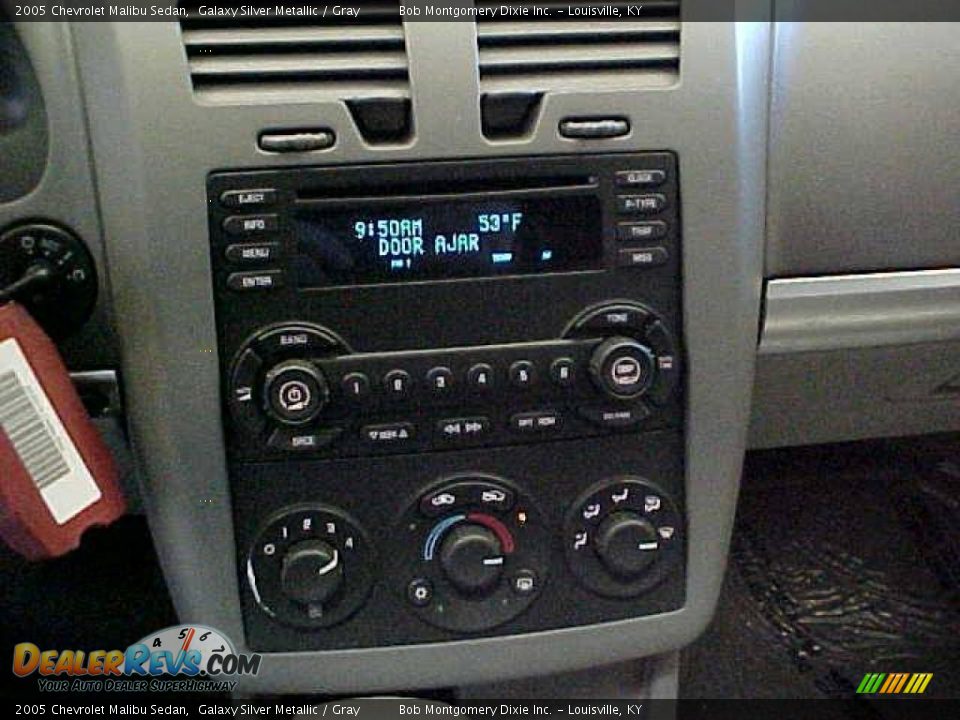 2005 Chevrolet Malibu Sedan Galaxy Silver Metallic / Gray Photo #22