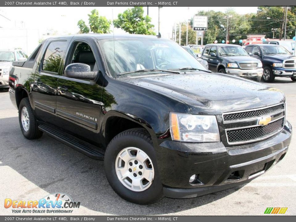 2007 Chevrolet Avalanche LT 4WD Black / Ebony Photo #3
