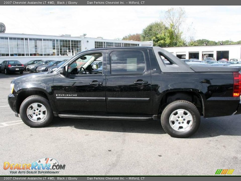 2007 Chevrolet Avalanche LT 4WD Black / Ebony Photo #9