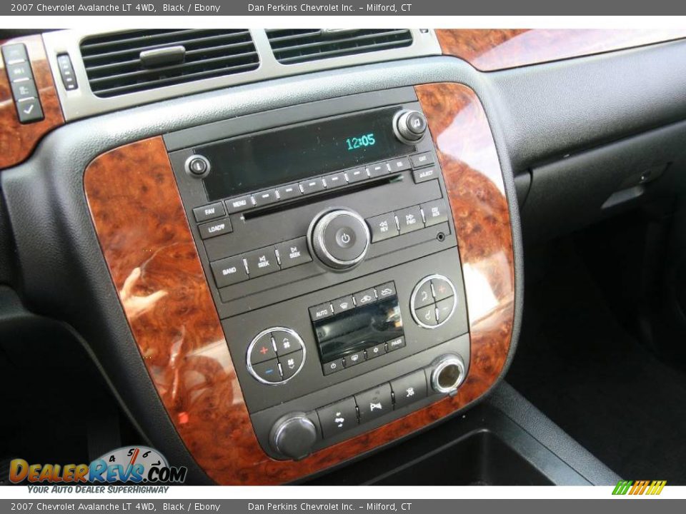 2007 Chevrolet Avalanche LT 4WD Black / Ebony Photo #11
