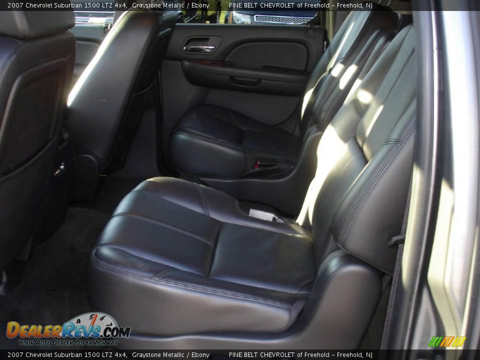 2007 Chevrolet Suburban 1500 LTZ 4x4 Graystone Metallic / Ebony Photo #11