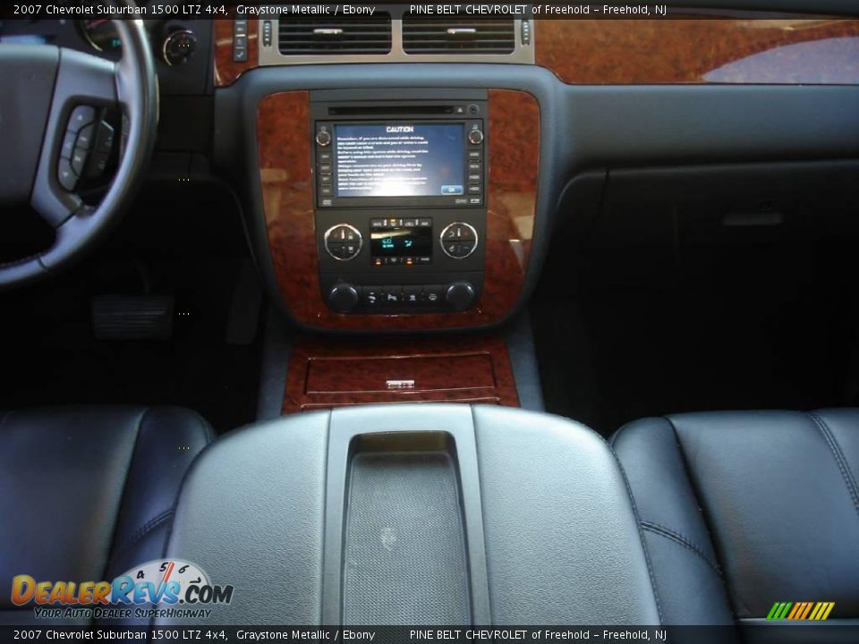 2007 Chevrolet Suburban 1500 LTZ 4x4 Graystone Metallic / Ebony Photo #14