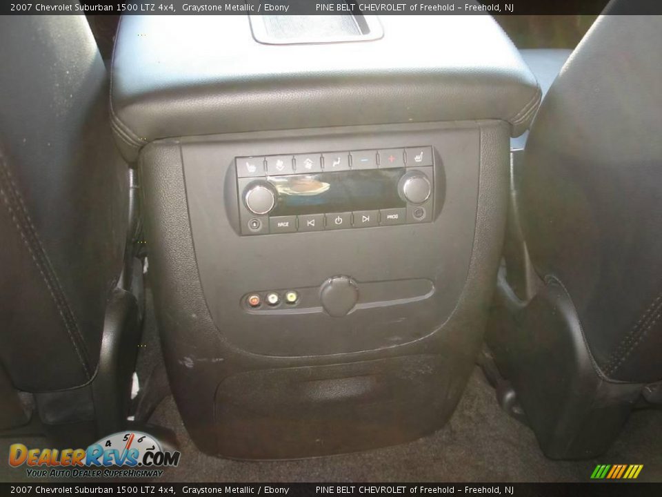 2007 Chevrolet Suburban 1500 LTZ 4x4 Graystone Metallic / Ebony Photo #15