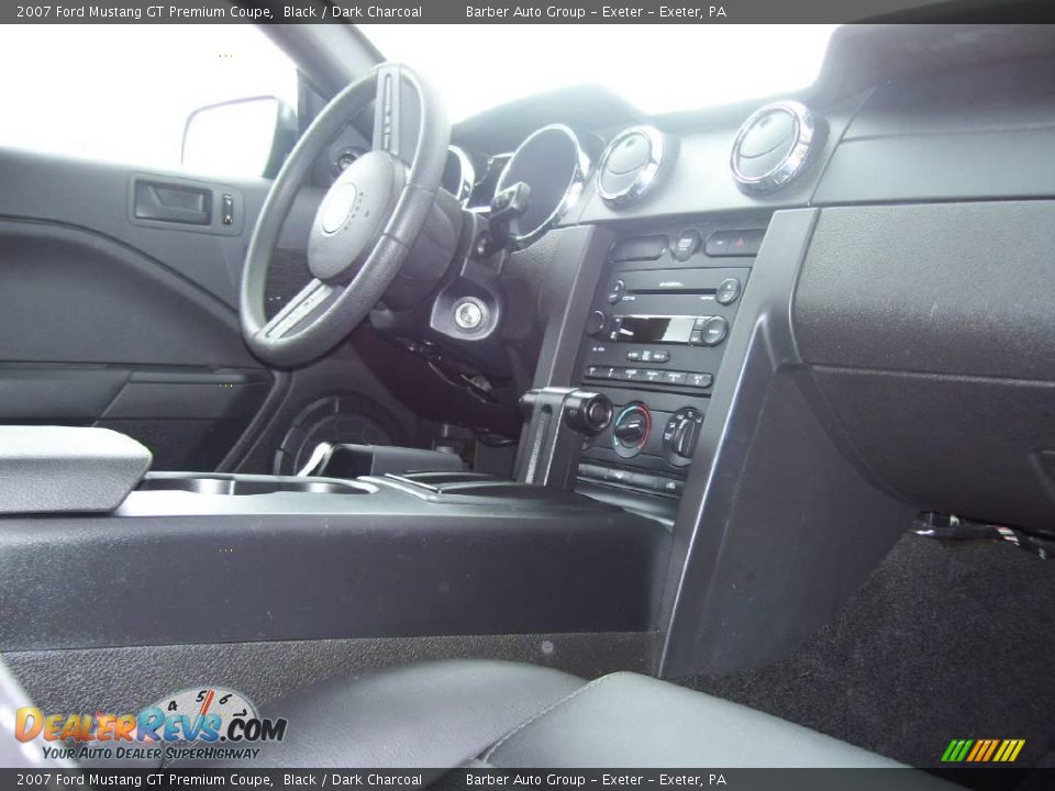 2007 Ford Mustang GT Premium Coupe Black / Dark Charcoal Photo #10
