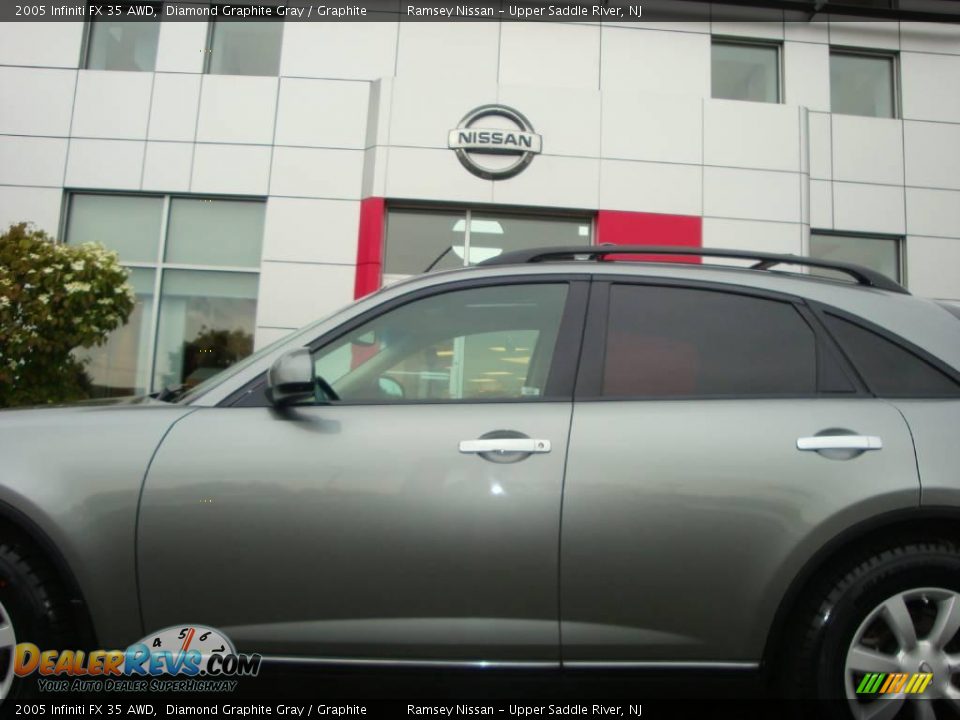 2005 Infiniti FX 35 AWD Diamond Graphite Gray / Graphite Photo #17