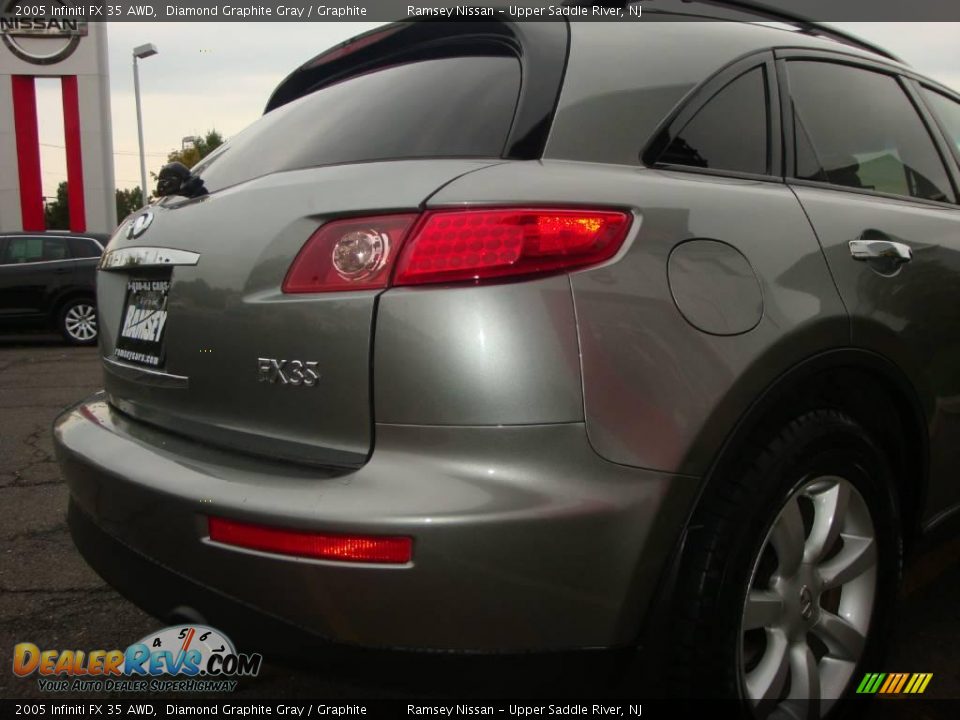 2005 Infiniti FX 35 AWD Diamond Graphite Gray / Graphite Photo #20