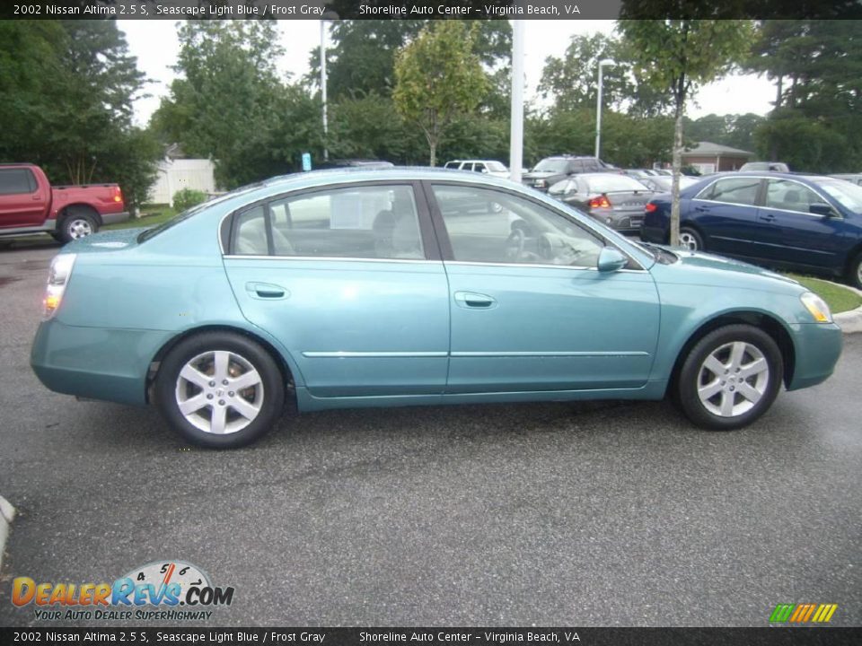 2002 Nissan Altima 2.5 S Seascape Light Blue / Frost Gray Photo #7