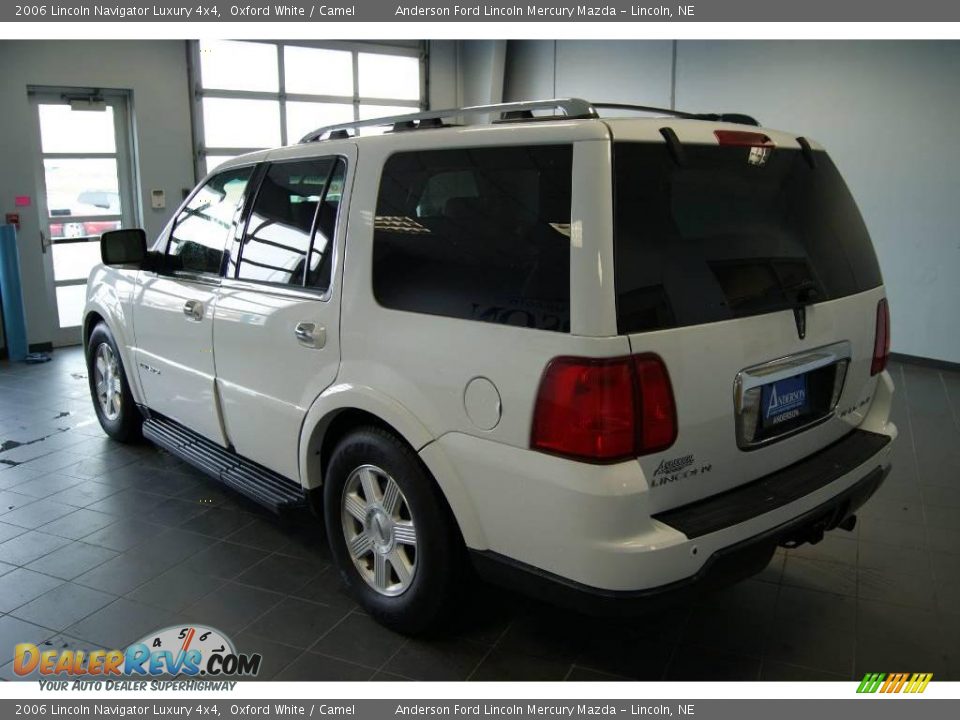 2006 Lincoln Navigator Luxury 4x4 Oxford White / Camel Photo #5