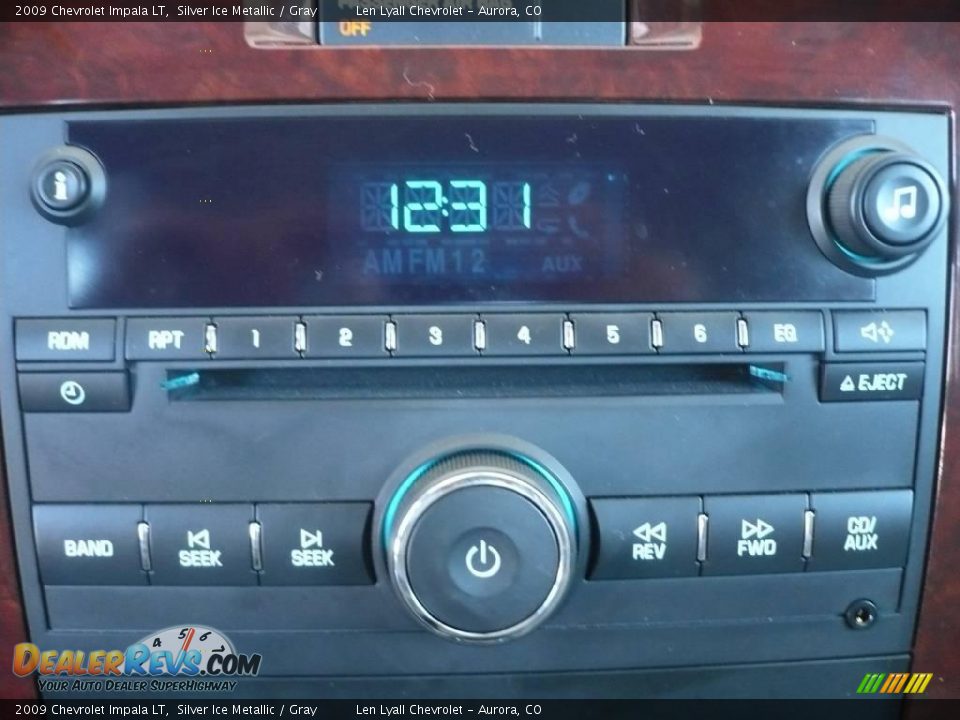 2009 Chevrolet Impala LT Silver Ice Metallic / Gray Photo #25