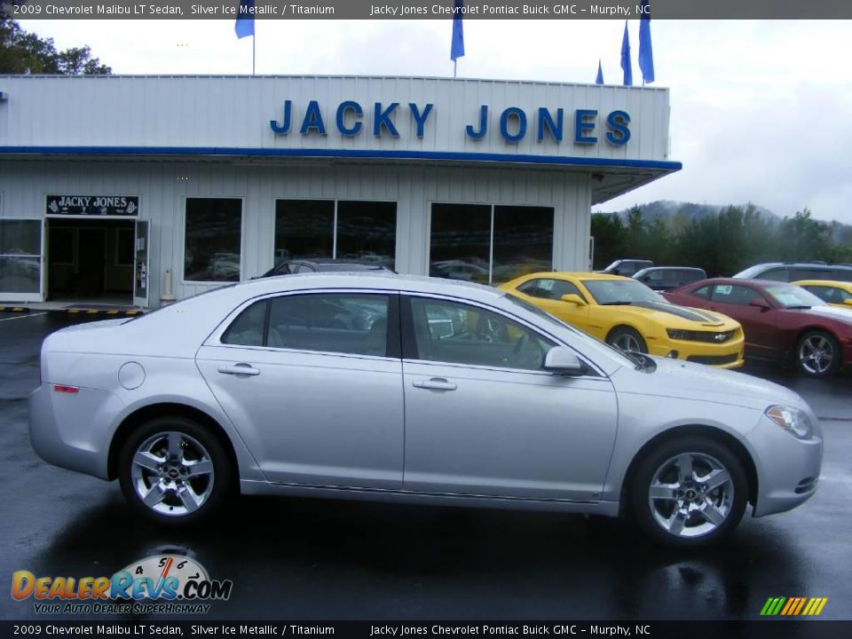2009 Chevrolet Malibu LT Sedan Silver Ice Metallic / Titanium Photo #1