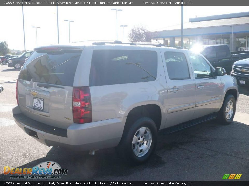 2009 Chevrolet Suburban LT 4x4 Silver Birch Metallic / Light Titanium/Dark Titanium Photo #6
