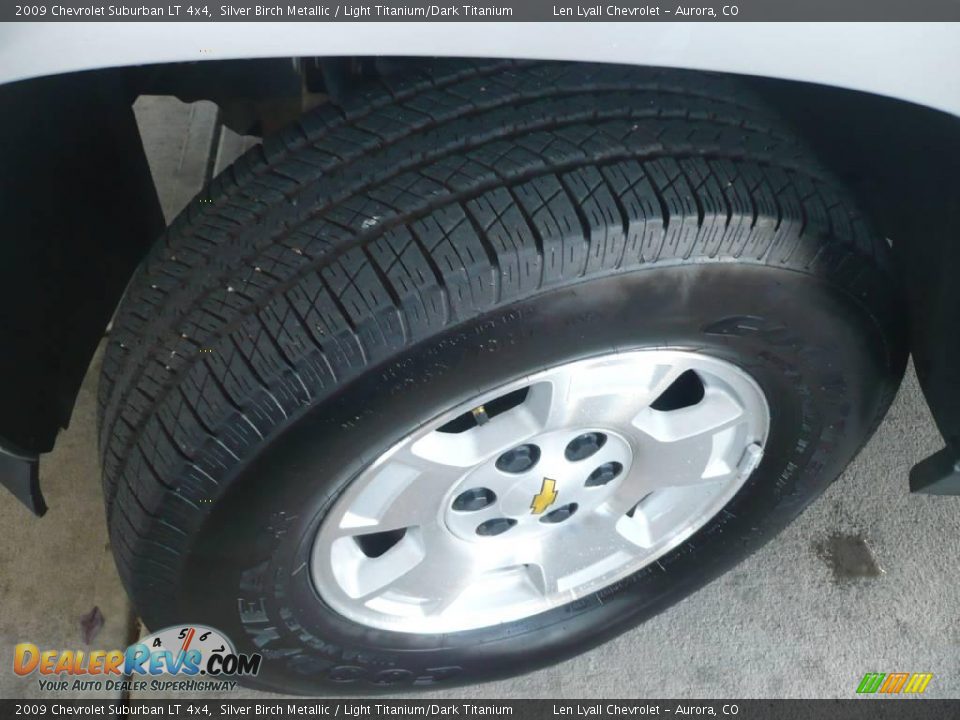 2009 Chevrolet Suburban LT 4x4 Silver Birch Metallic / Light Titanium/Dark Titanium Photo #27