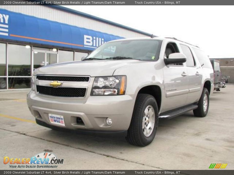 2009 Chevrolet Suburban LT 4x4 Silver Birch Metallic / Light Titanium/Dark Titanium Photo #2