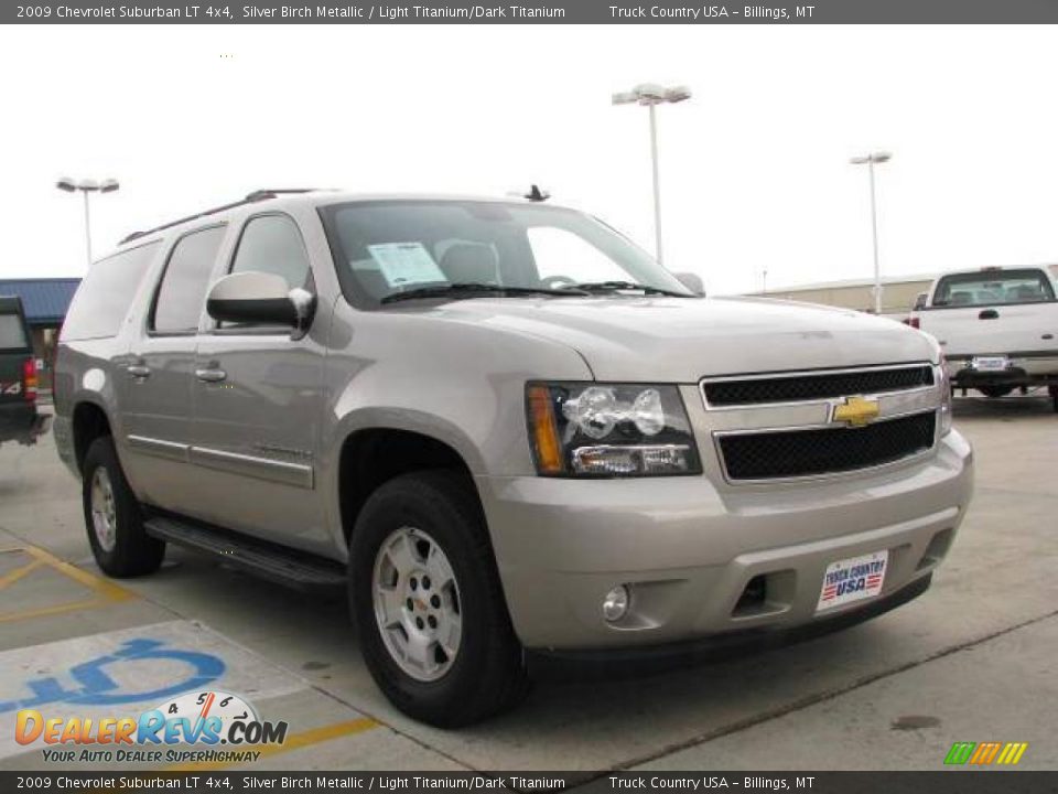 2009 Chevrolet Suburban LT 4x4 Silver Birch Metallic / Light Titanium/Dark Titanium Photo #3