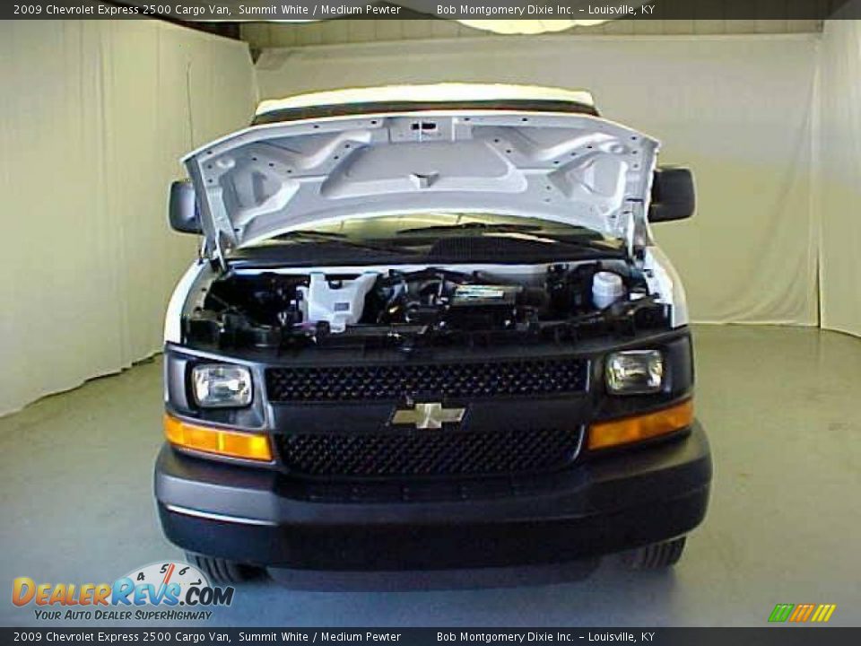 2009 Chevrolet Express 2500 Cargo Van Summit White / Medium Pewter Photo #5