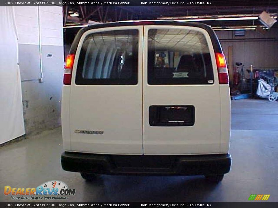 2009 Chevrolet Express 2500 Cargo Van Summit White / Medium Pewter Photo #13