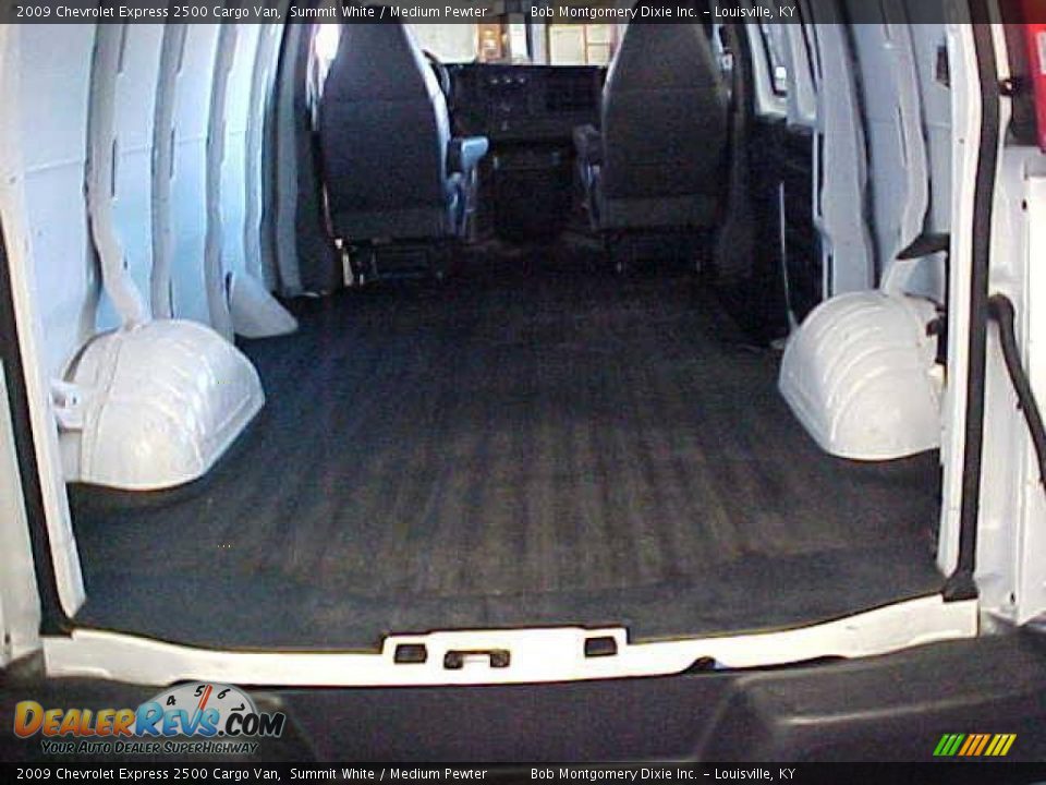 2009 Chevrolet Express 2500 Cargo Van Summit White / Medium Pewter Photo #15