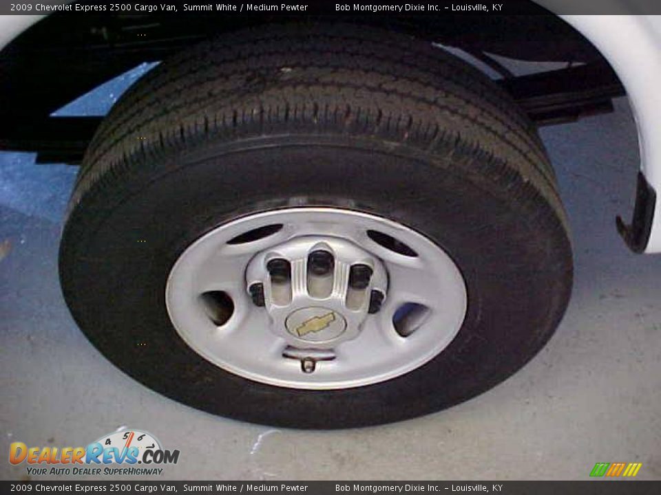 2009 Chevrolet Express 2500 Cargo Van Summit White / Medium Pewter Photo #16