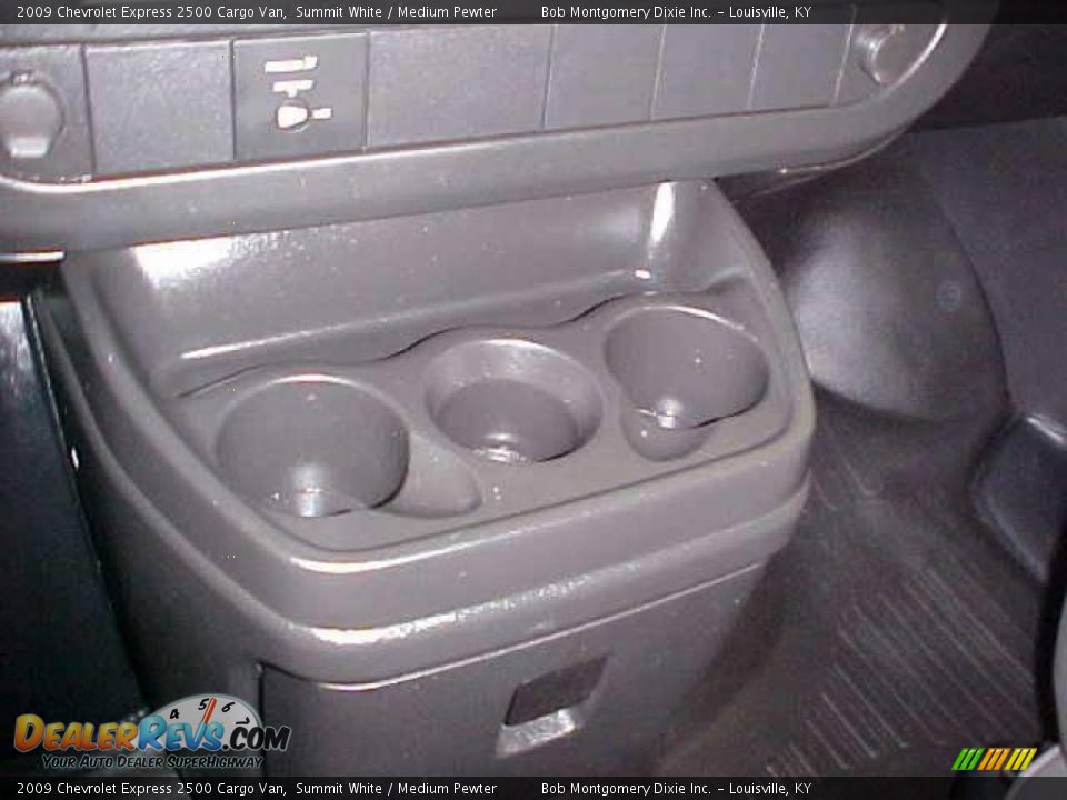 2009 Chevrolet Express 2500 Cargo Van Summit White / Medium Pewter Photo #20