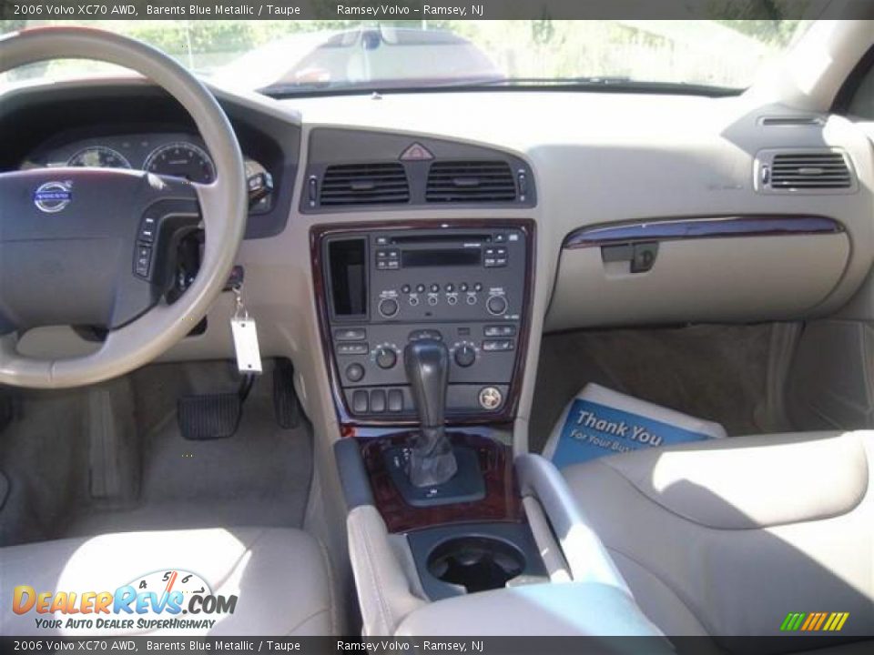 2006 Volvo XC70 AWD Barents Blue Metallic / Taupe Photo #10
