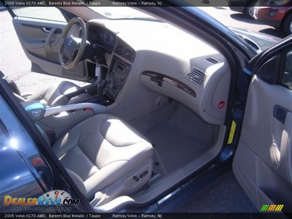 2006 Volvo XC70 AWD Barents Blue Metallic / Taupe Photo #14
