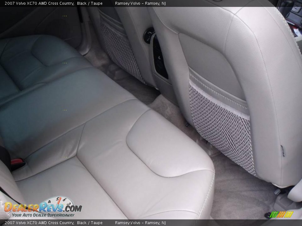 2007 Volvo XC70 AWD Cross Country Black / Taupe Photo #13