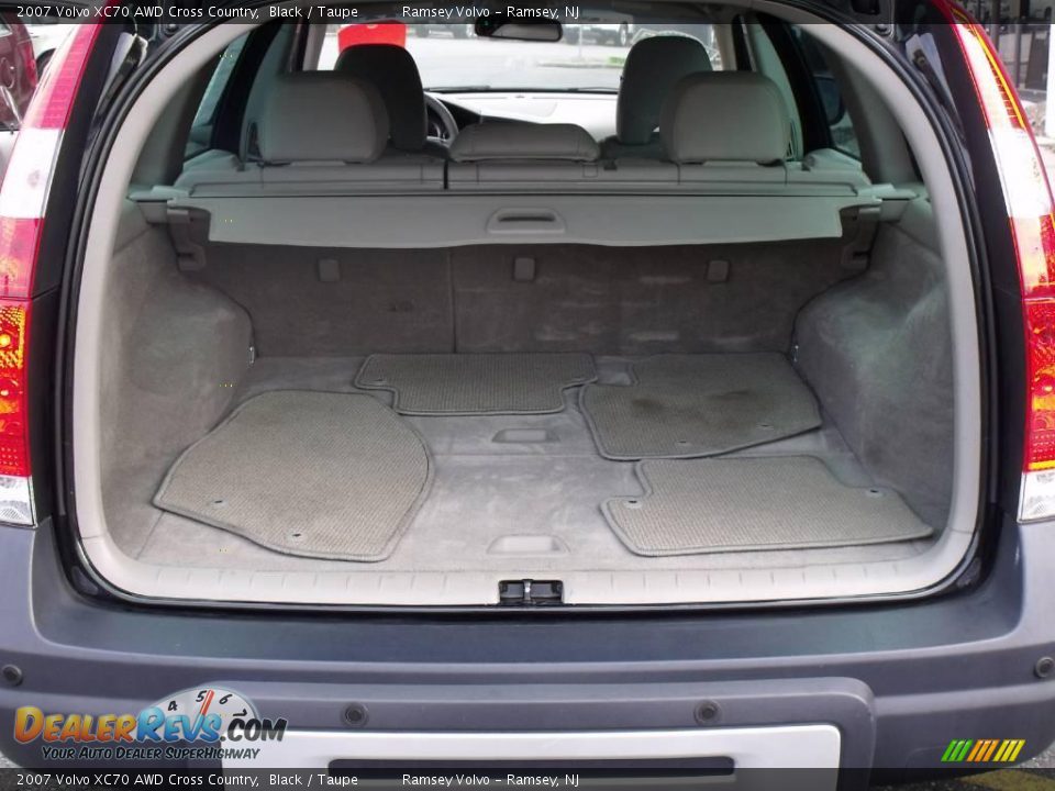 2007 Volvo XC70 AWD Cross Country Black / Taupe Photo #15