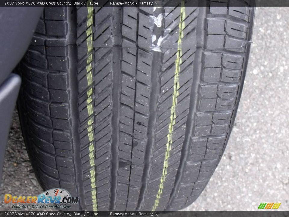 2007 Volvo XC70 AWD Cross Country Black / Taupe Photo #17