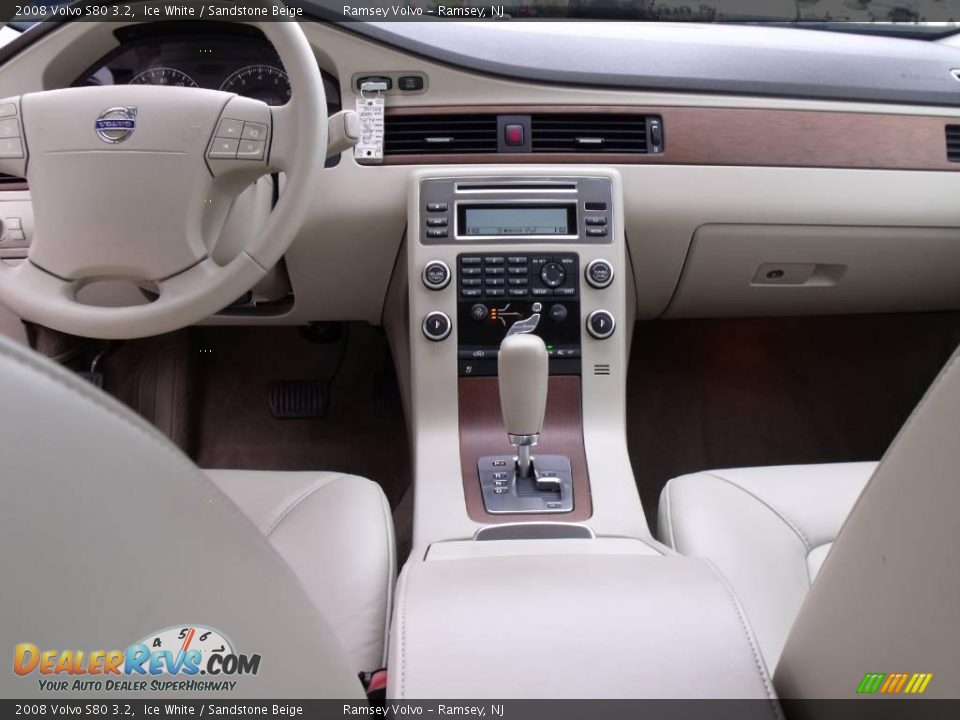 2008 Volvo S80 3.2 Ice White / Sandstone Beige Photo #12