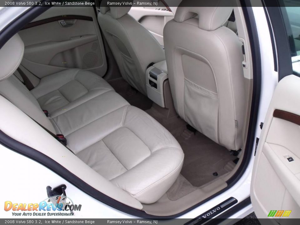 2008 Volvo S80 3.2 Ice White / Sandstone Beige Photo #15
