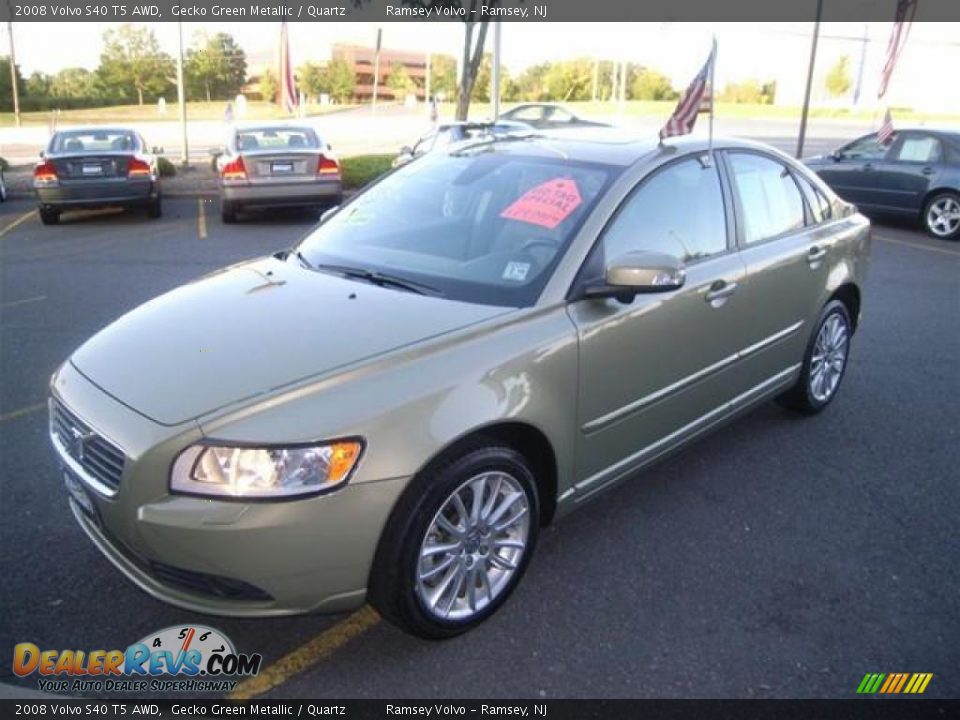 2008 Volvo S40 T5 AWD Gecko Green Metallic / Quartz Photo #2